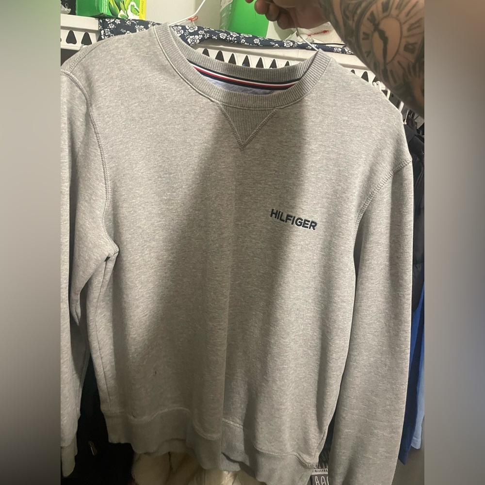 Tommy Hilfiger Light Gray Crewneck Sweater